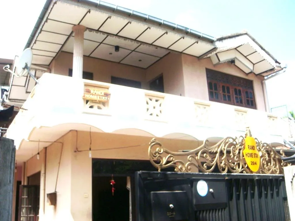 Randi Homestay In Negombo Oda ve Kahvaltı