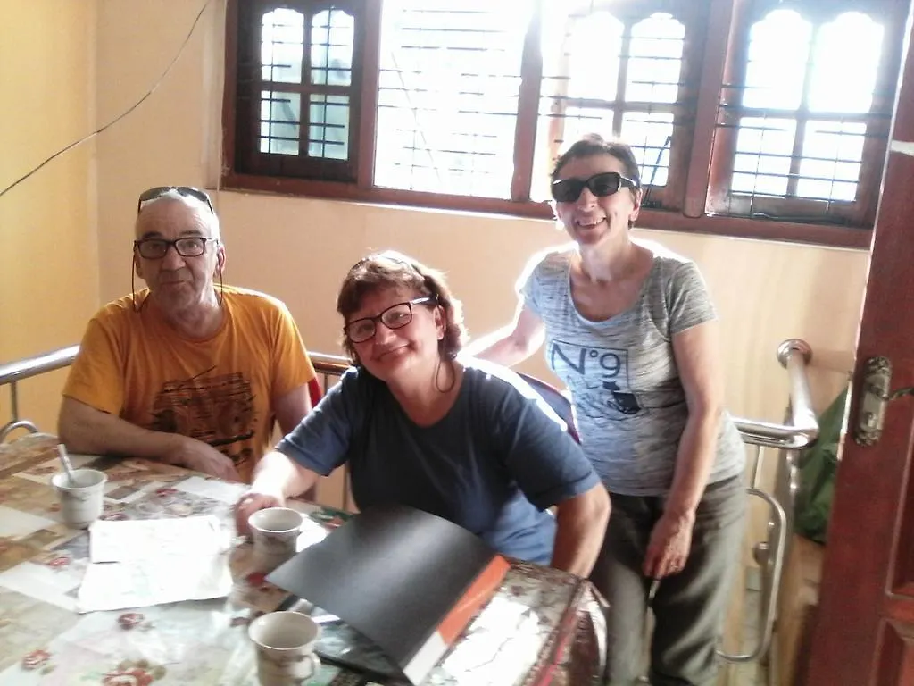Oda ve Kahvaltı Randi Homestay In Negombo