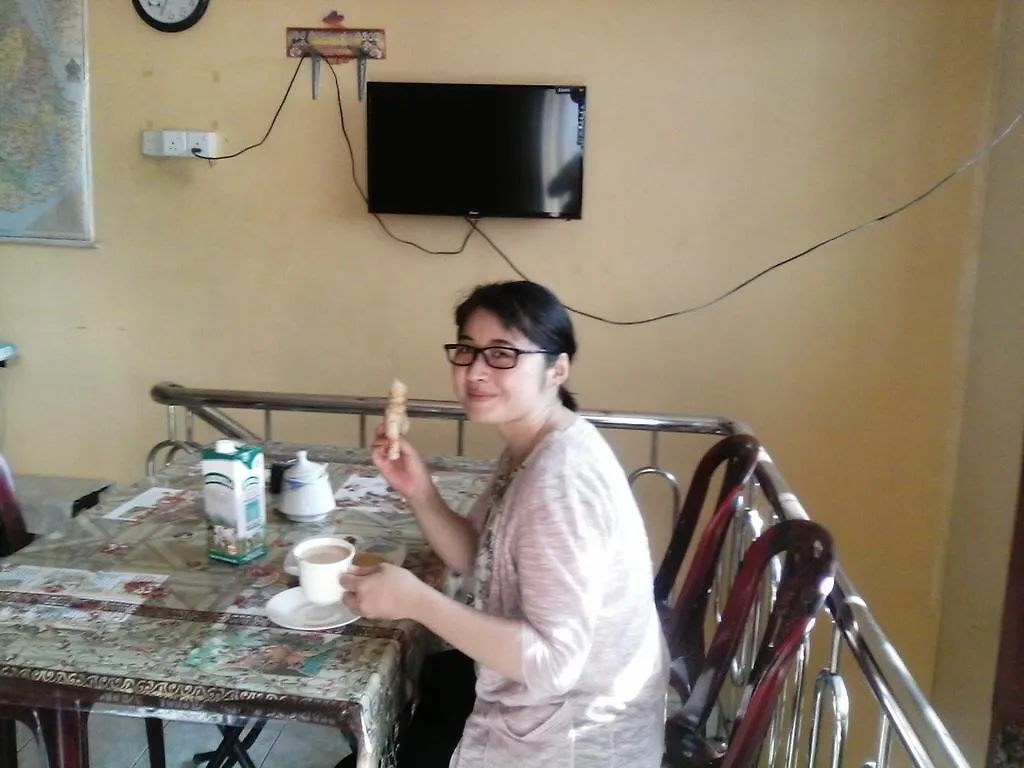 Oda ve Kahvaltı Randi Homestay In Negombo