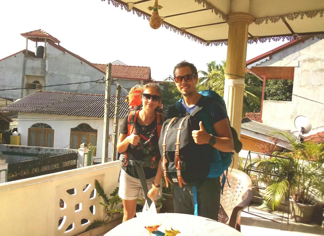 Oda ve Kahvaltı Randi Homestay In Negombo